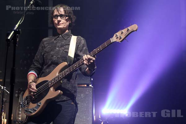 THE BREEDERS - 2017-10-27 - PARIS - Gaite Lyrique - Miranda Cordelia Susan Josephine Wiggs